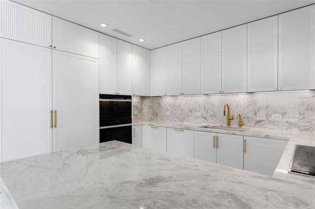 3015 S YSABELLA AVENUE 2301, Tampa, FL 33629