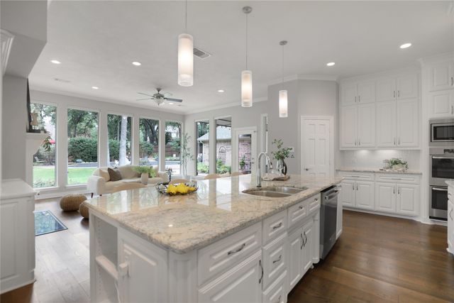 802 Brazos Drive, Southlake, TX 76092