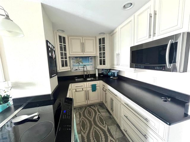 880 MANDALAY AVENUE N610, Clearwater Beach, FL 33767