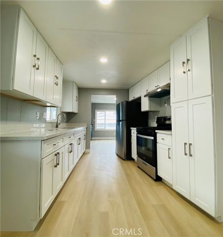 601 N Kirby Street 102, Hemet, CA 92545