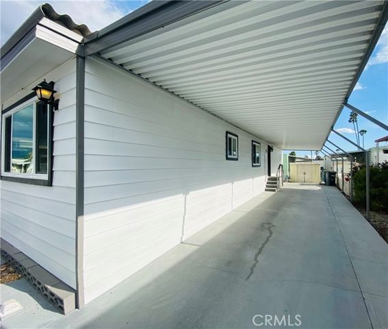 601 N Kirby Street 102, Hemet, CA 92545