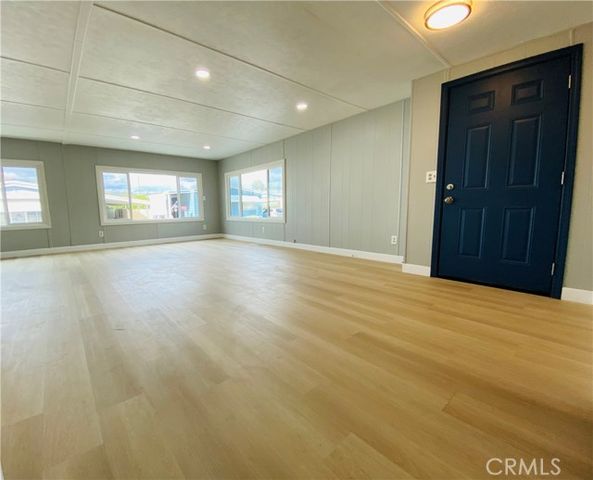 601 N Kirby Street 102, Hemet, CA 92545