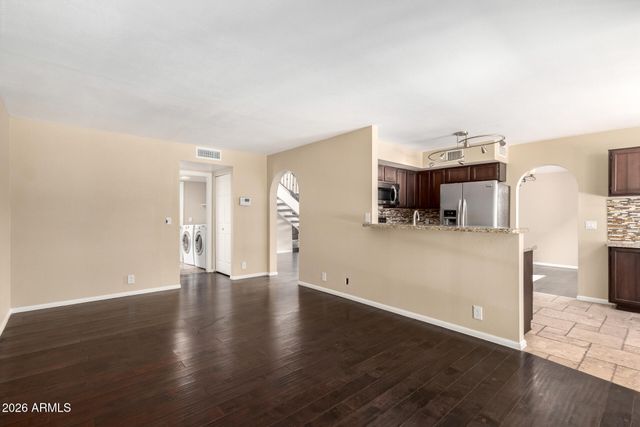 6533 E BEVERLY Lane, Scottsdale, AZ 85254