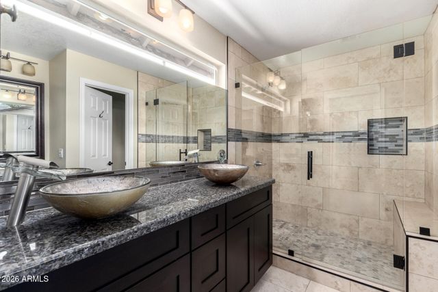 6533 E BEVERLY Lane, Scottsdale, AZ 85254