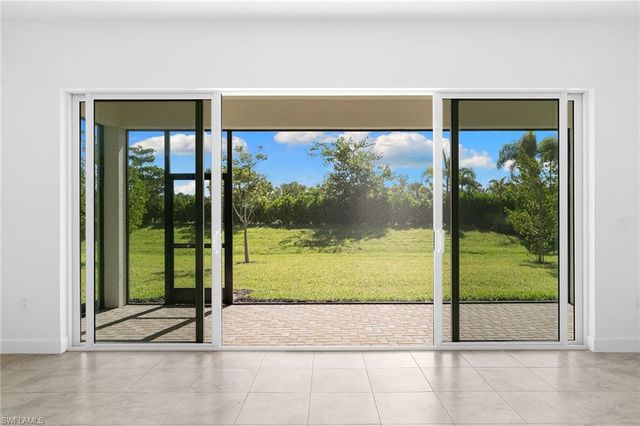 12445 Dahlia CT, Naples, FL 34120