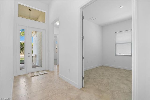 12445 Dahlia CT, Naples, FL 34120