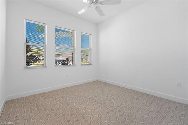12445 Dahlia CT, Naples, FL 34120