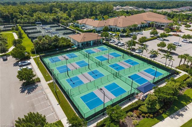 12445 Dahlia CT, Naples, FL 34120