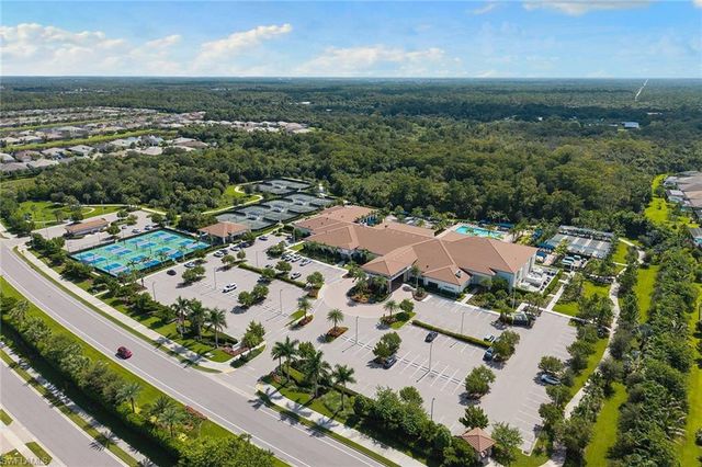 12445 Dahlia CT, Naples, FL 34120