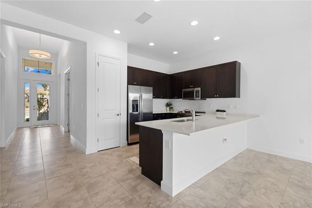 12445 Dahlia CT, Naples, FL 34120