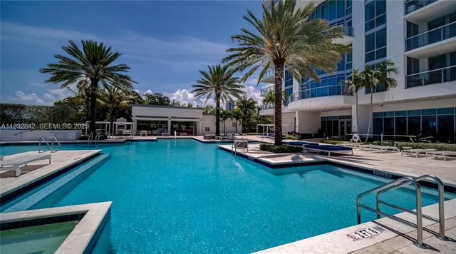 17111 Biscayne Blvd 410, North Miami Beach, FL 33160