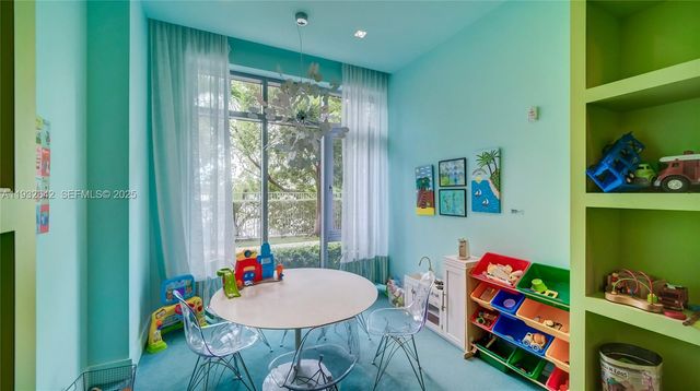 17111 Biscayne Blvd 410, North Miami Beach, FL 33160