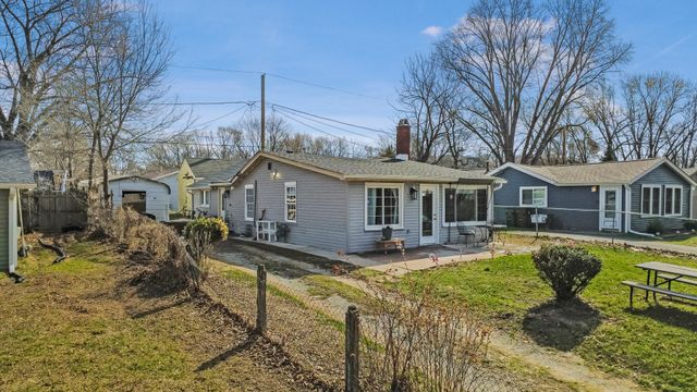 1903 Lakewood Drive, Wilmington, IL 60481
