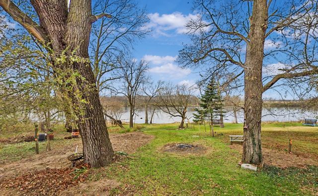1903 Lakewood Drive, Wilmington, IL 60481