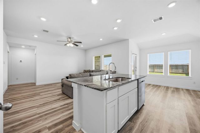 9522 Wall Street, Texas City, TX 77591