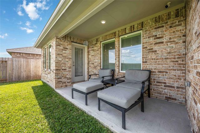 9522 Wall Street, Texas City, TX 77591