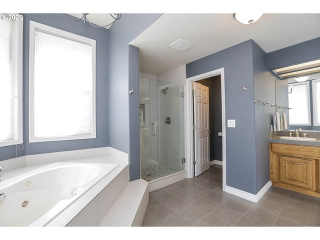 32442 WILSON CREEK Rd, Cottage Grove, OR 97424