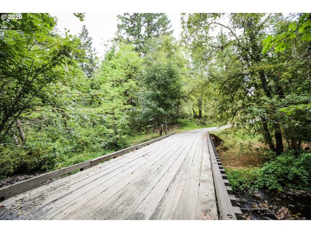32442 WILSON CREEK Rd, Cottage Grove, OR 97424