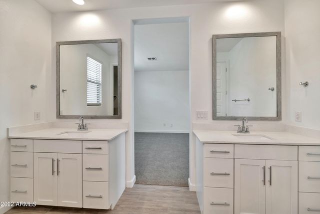 9918 E Texas Avenue, Mesa, AZ 85212