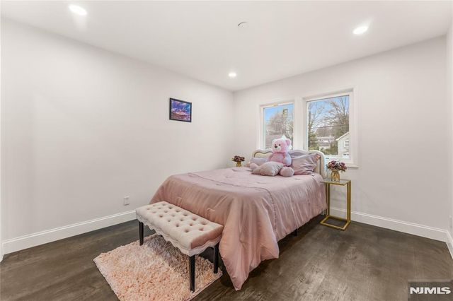 28 Charles Street, Clifton, NJ 07013