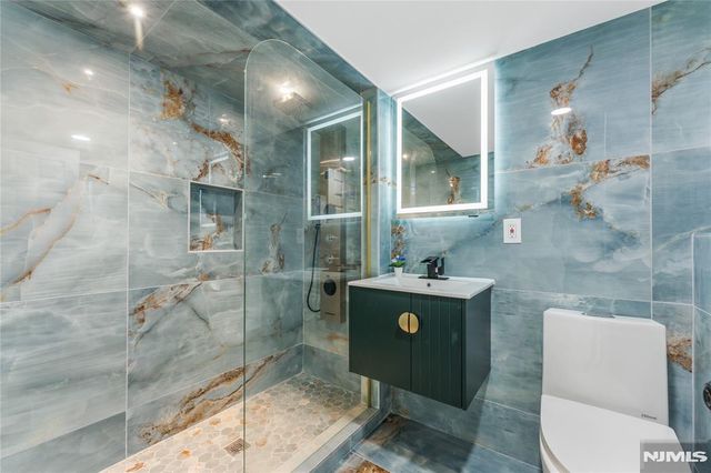 28 Charles Street, Clifton, NJ 07013