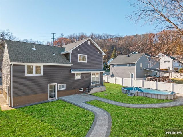 28 Charles Street, Clifton, NJ 07013