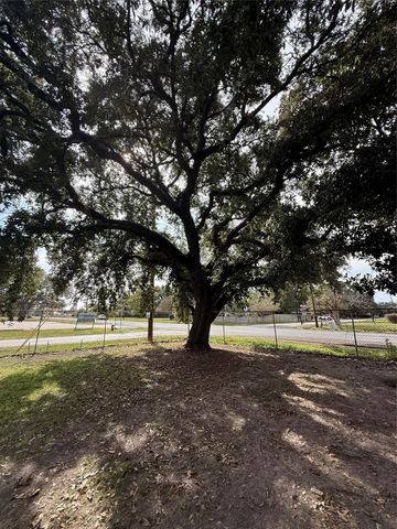 511 S Winfree Street, Dayton, TX 77535