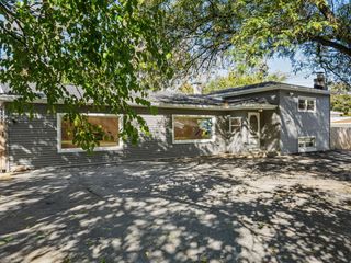 3824 Sunset Avenue, Markham, IL 60428