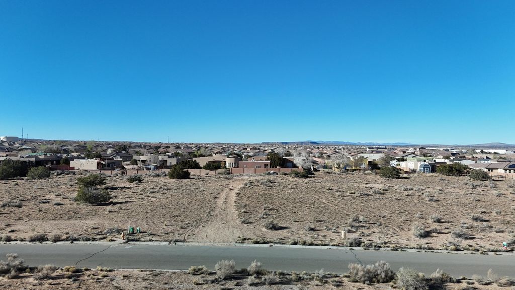 Image 2 of property listing at 7301-7229 Nagoya Road NE, Rio Rancho, NM 87144