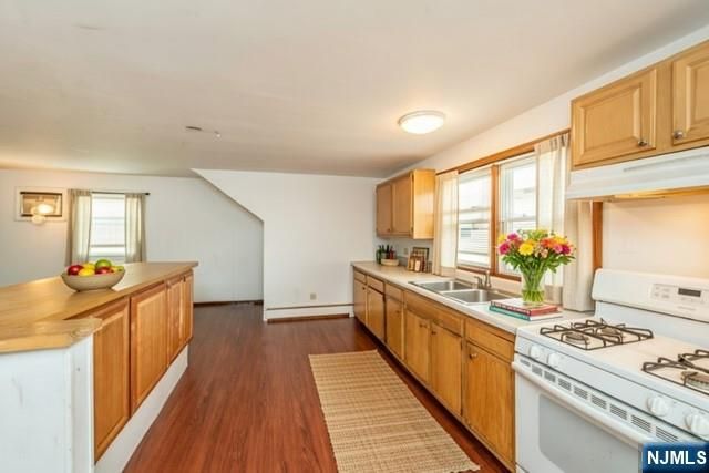 84 Locust Avenue 2, Wallington, NJ 07057