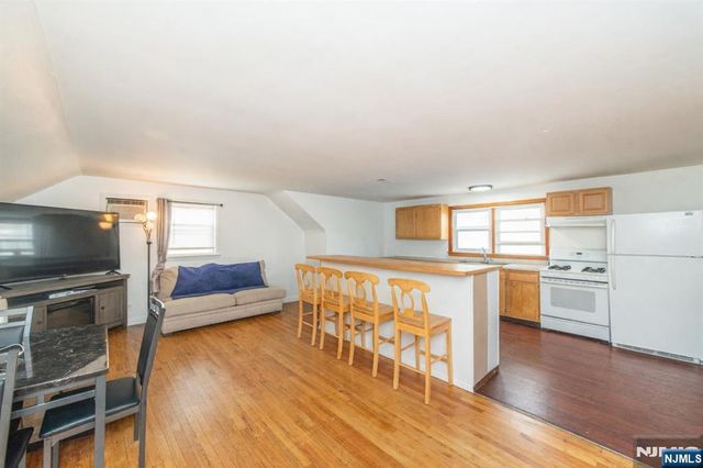 84 Locust Avenue 2, Wallington, NJ 07057