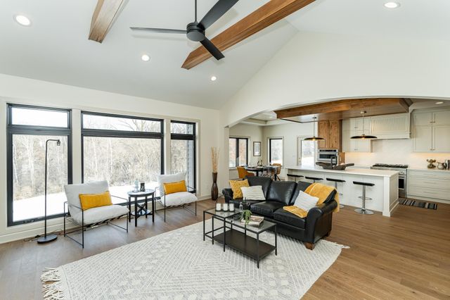 3327 Bella Terra Road NE, Rochester, MN 55906