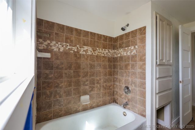 109 Evergreen, Davis, OK 73030