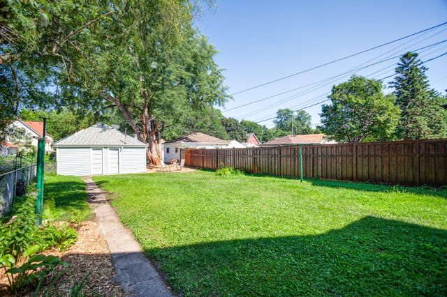 2217 29th Avenue S, Minneapolis, MN 55406