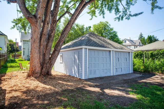 2217 29th Avenue S, Minneapolis, MN 55406