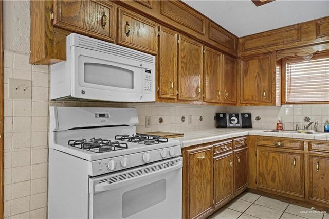 2912 Helena Avenue, Mcallen, TX 78503