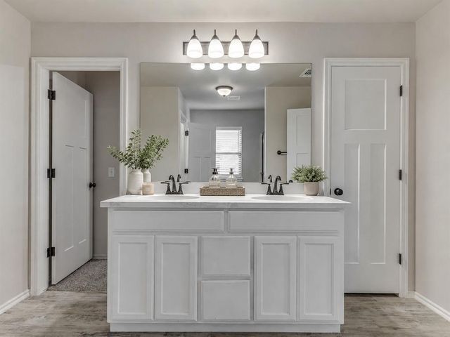 6612 NW 154th Street, Edmond, OK 73013