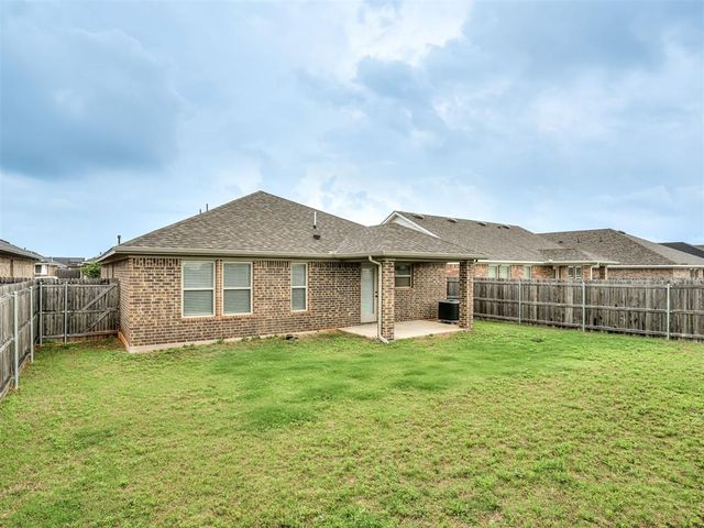 6612 NW 154th Street, Edmond, OK 73013