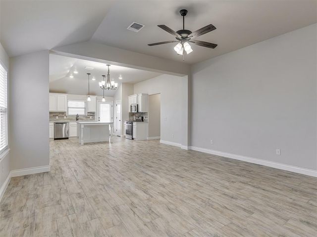 6612 NW 154th Street, Edmond, OK 73013