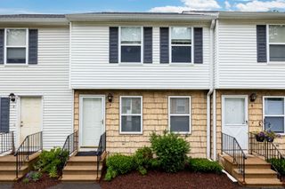 4 Larkspur Lane 4, Glastonbury, CT 06033