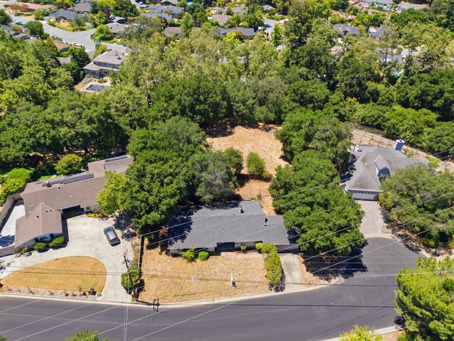 10621 Madera Drive, Cupertino, CA 95014