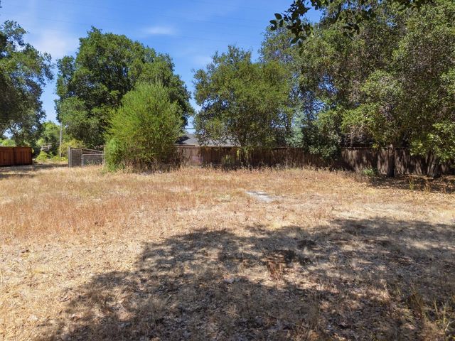 10621 Madera Drive, Cupertino, CA 95014