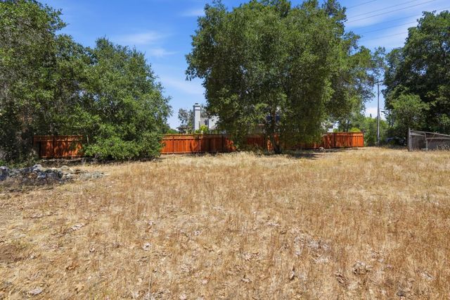 10621 Madera Drive, Cupertino, CA 95014