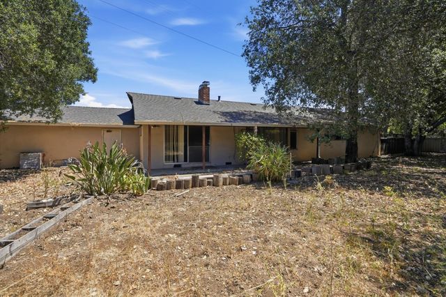 10621 Madera Drive, Cupertino, CA 95014