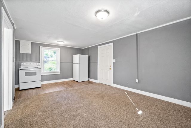 420 Lafayette Rd Apt B, Clarksville, TN 37042