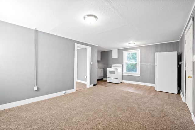 420 Lafayette Rd Apt B, Clarksville, TN 37042