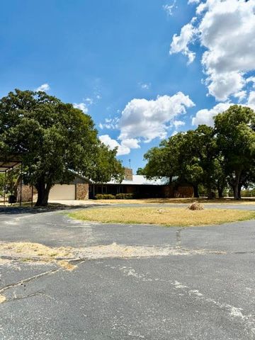 938 COUNTY RD 3341, Paradise, TX 76073