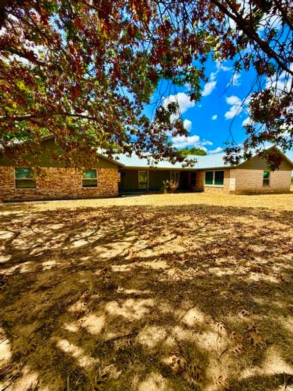 938 COUNTY RD 3341, Paradise, TX 76073