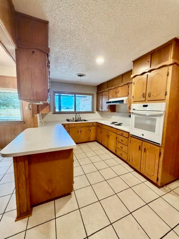 938 COUNTY RD 3341, Paradise, TX 76073 — photo 4