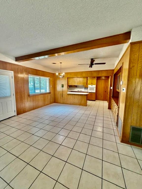 938 COUNTY RD 3341, Paradise, TX 76073 — photo 5